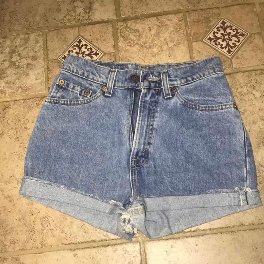 Levi’s Women shorts